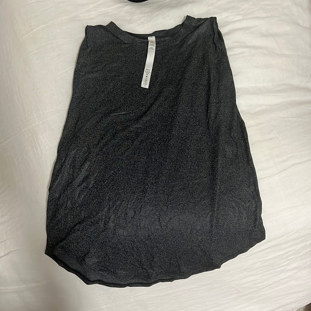 Lulu lemon soul cycle muscle tee